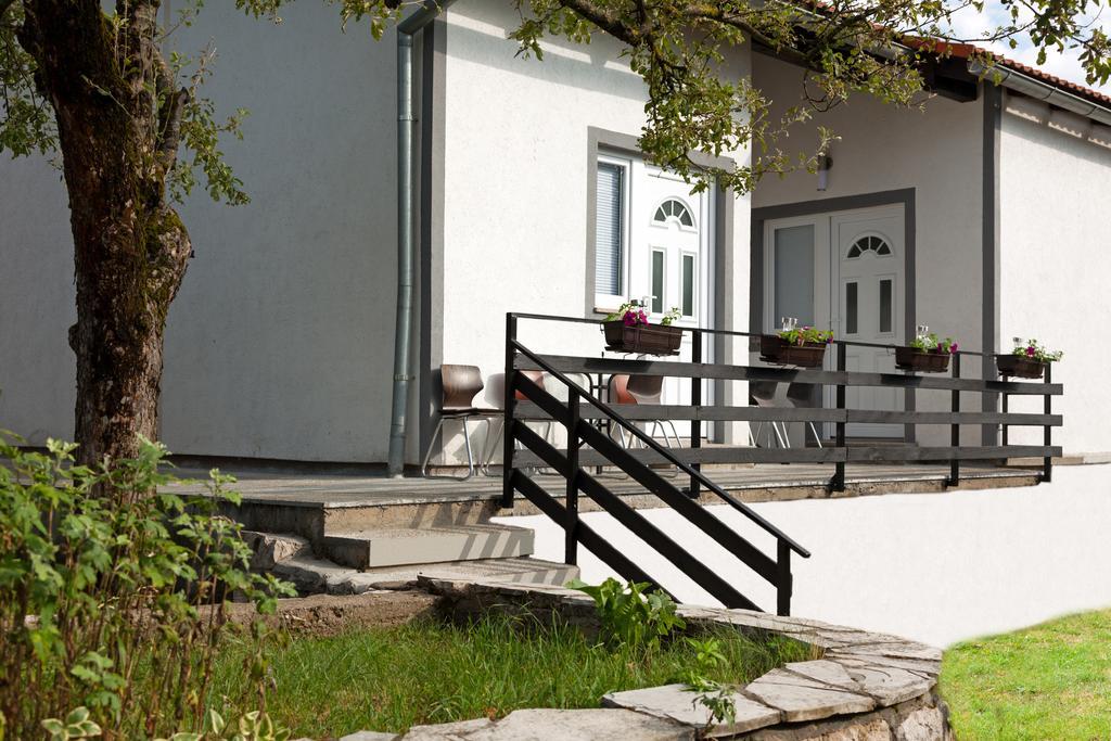 Apartment & Room Toma Smoljanac Eksteriør bilde
