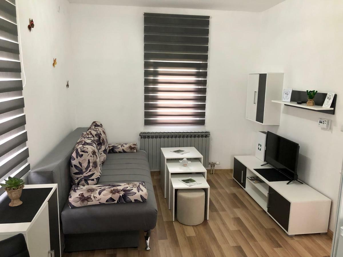 Apartment & Room Toma Smoljanac Eksteriør bilde
